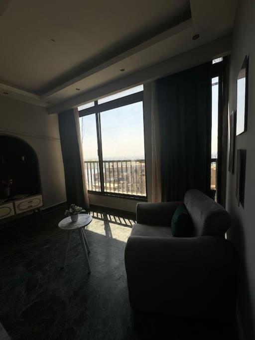 2br On Maadi Nile Corniche Cozy 4beds Apartment