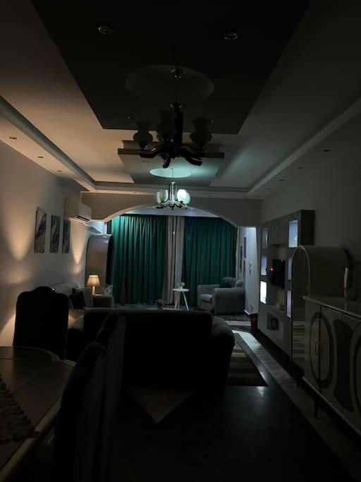 2br On Maadi Nile Corniche Cozy 4beds *