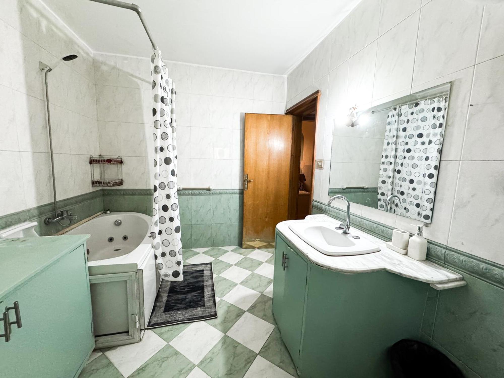 2br On Maadi Nile Corniche Cozy 4beds *