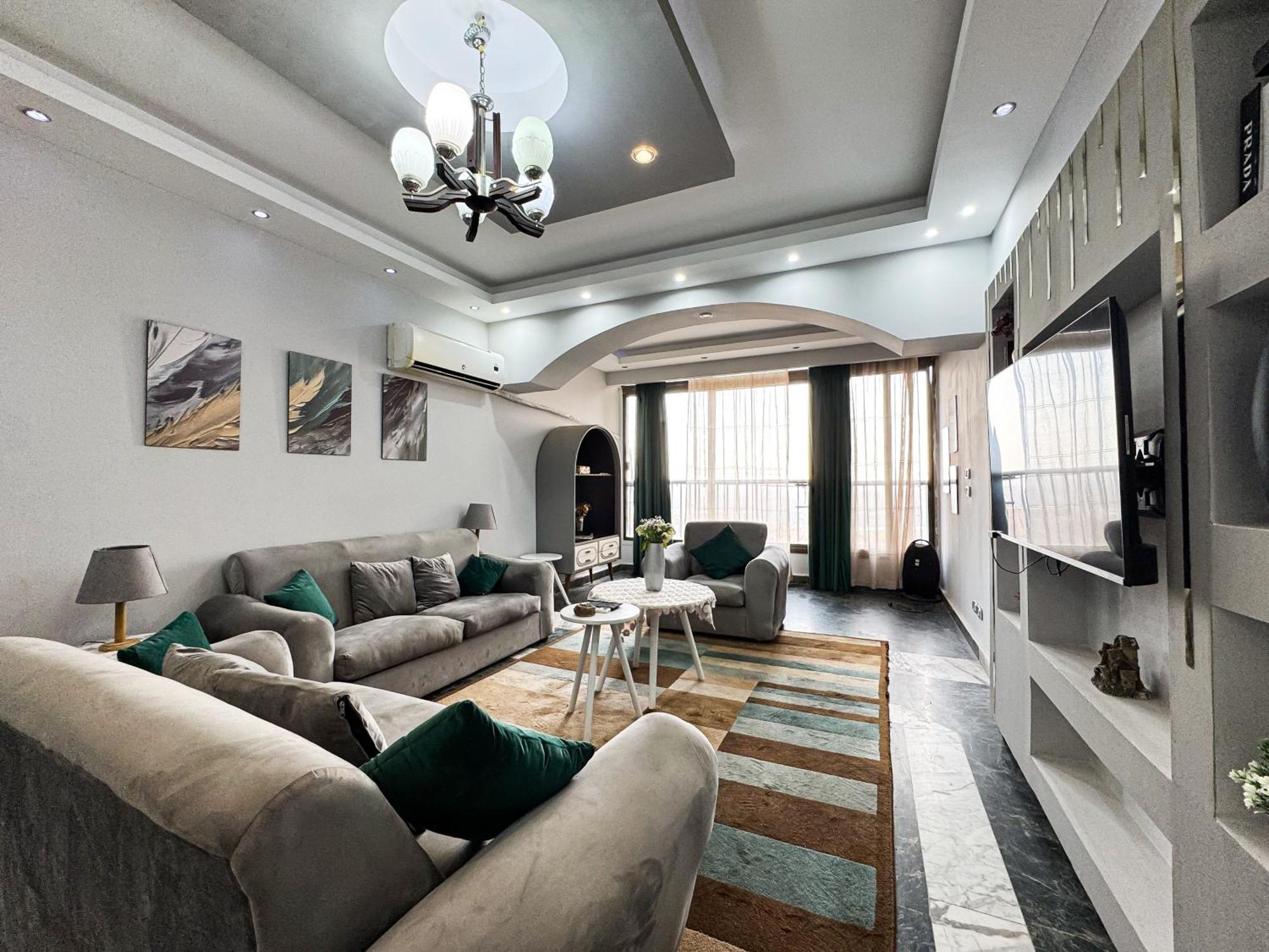 Apartment 2br On Maadi Nile Corniche Cozy 4beds Cairo