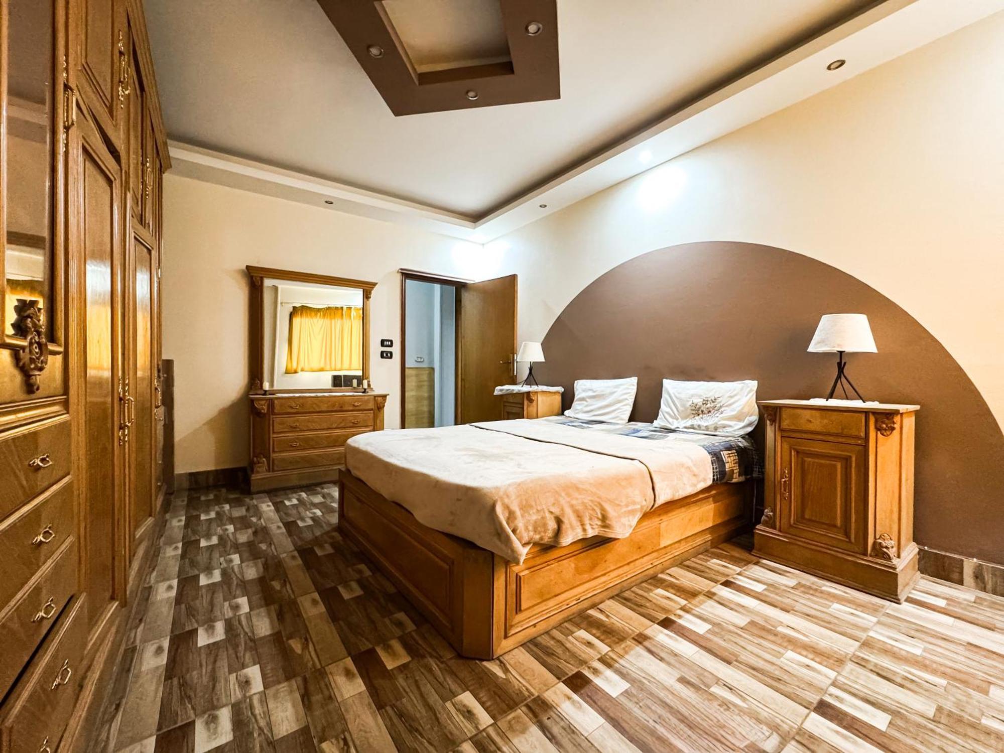 2br On Maadi Nile Corniche Cozy 4beds Apartment Cairo