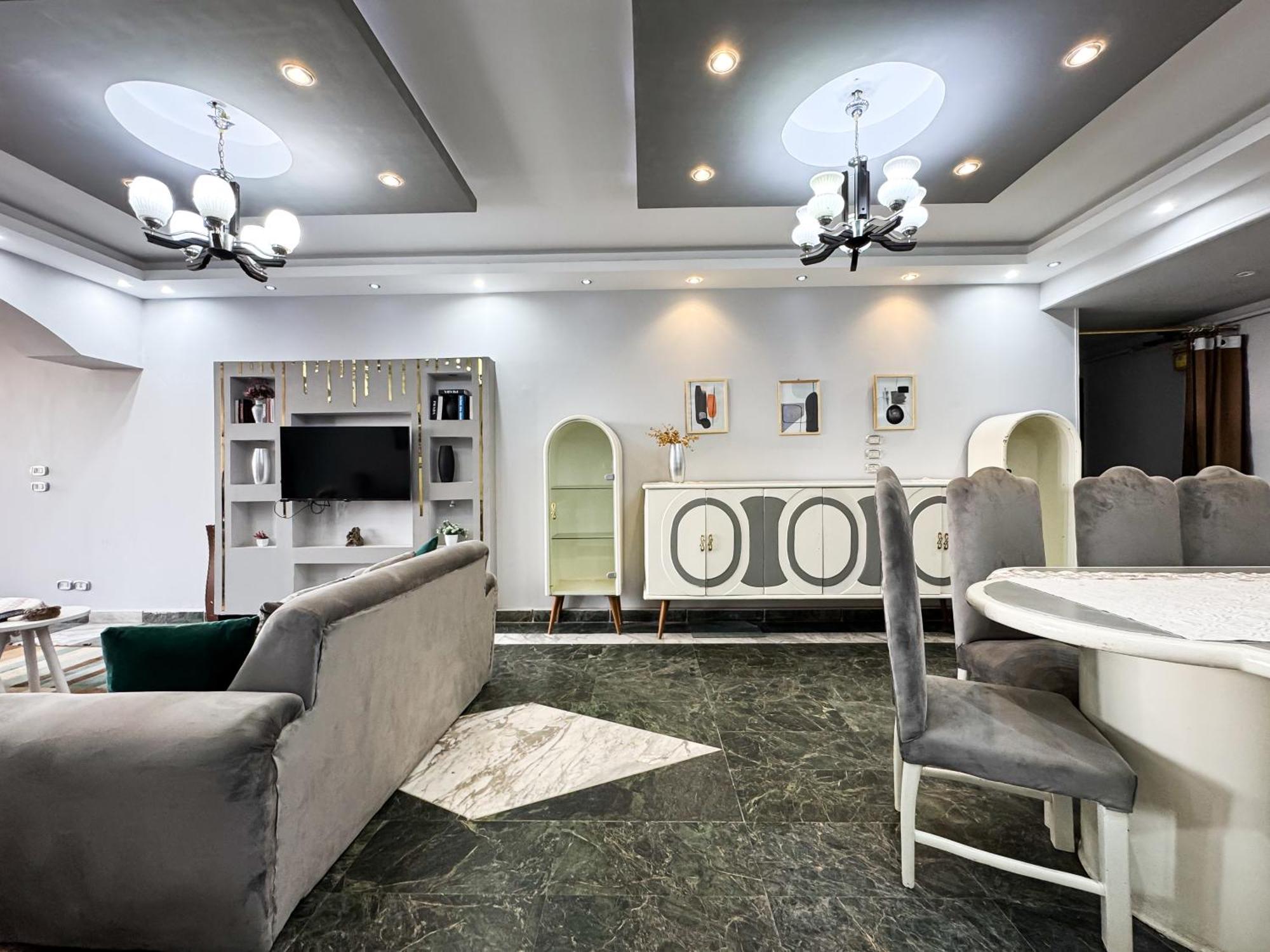 Appartamento 2br On Maadi Nile Corniche Cozy 4beds Il Cairo